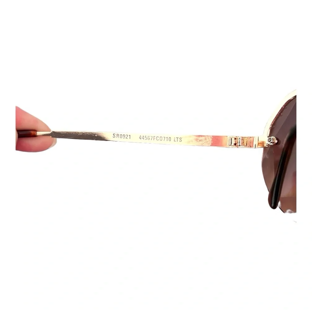 Frye & Co Aviator Sunglasses with soft case.